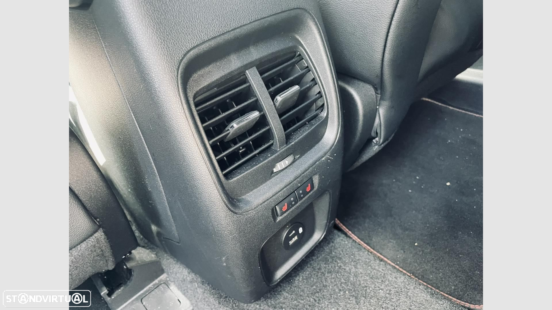 Ford Kuga 2.5 PHEV ST-Line X - 12