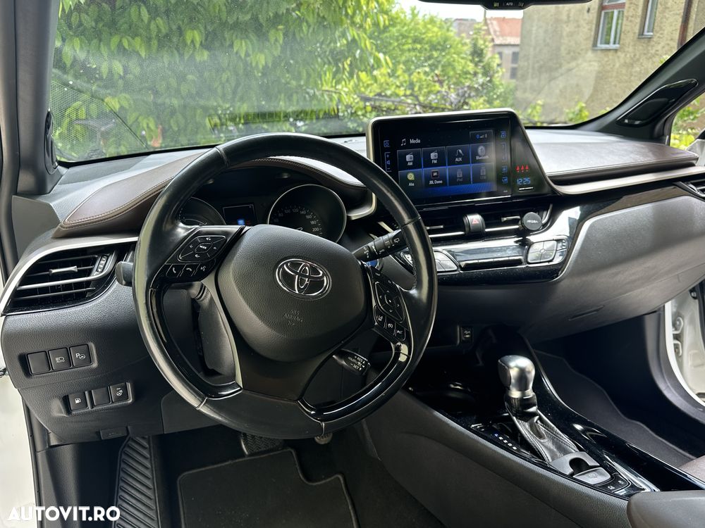 Toyota C-HR - 11