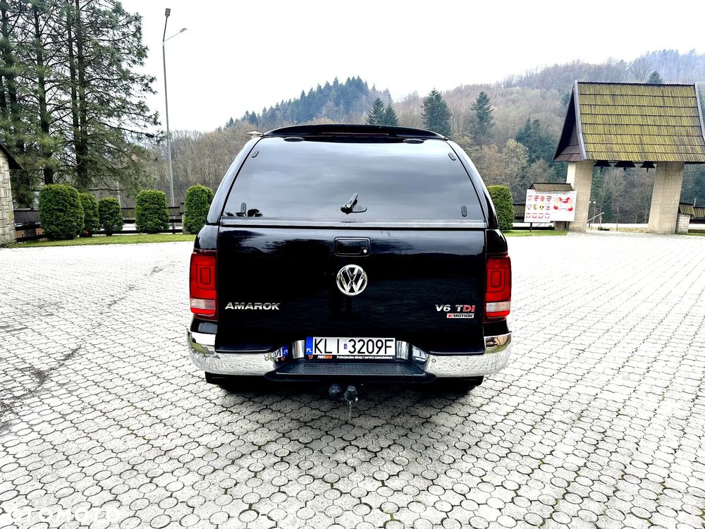 Volkswagen Amarok 3.0 V6 TDI 4Mot Highline - 9