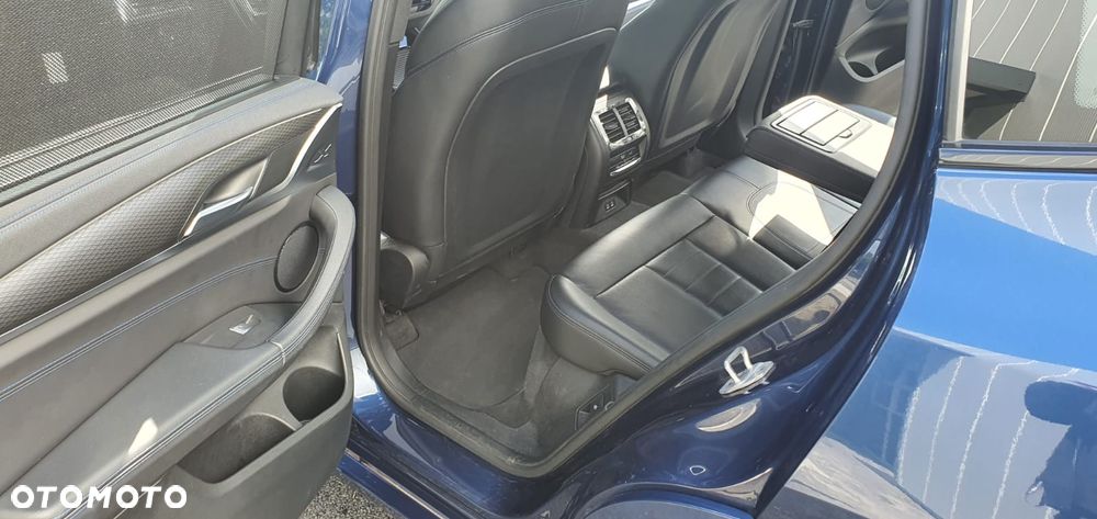 BMW X3 xDrive20d - 18