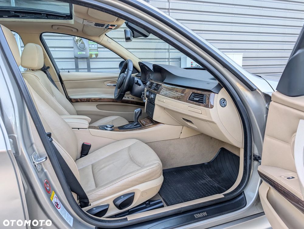 BMW Seria 3 320d DPF Edition Fleet Sport - 7
