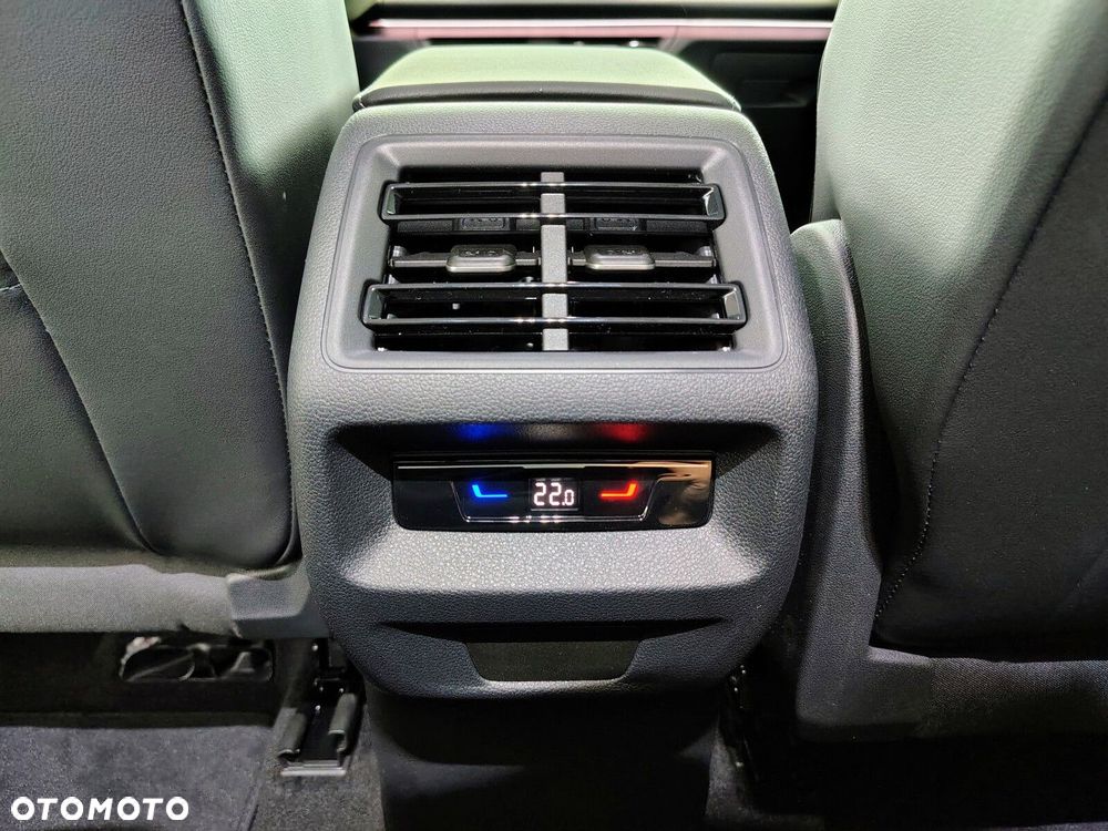 Volkswagen Tiguan - 22