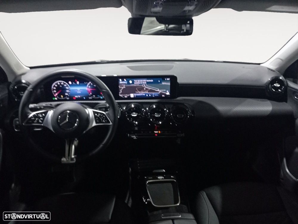 Mercedes-Benz A 200 - 10