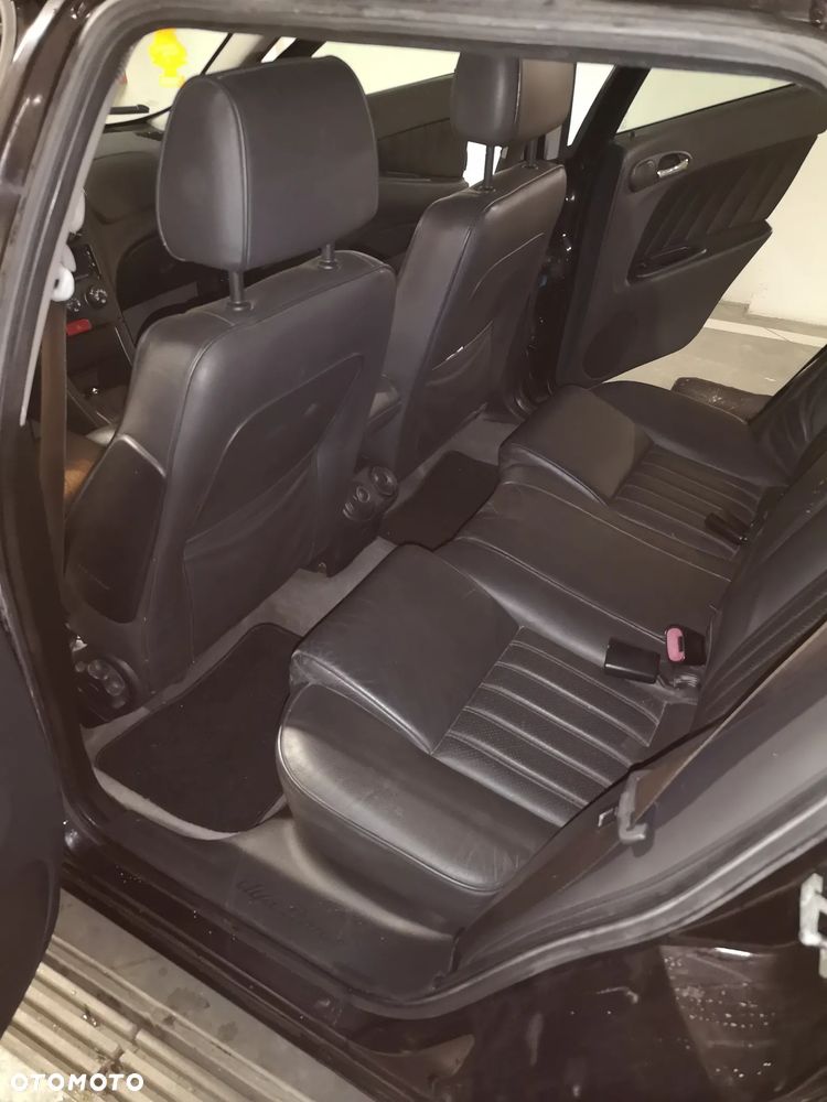 Alfa Romeo 156 2.5 V6 - 18