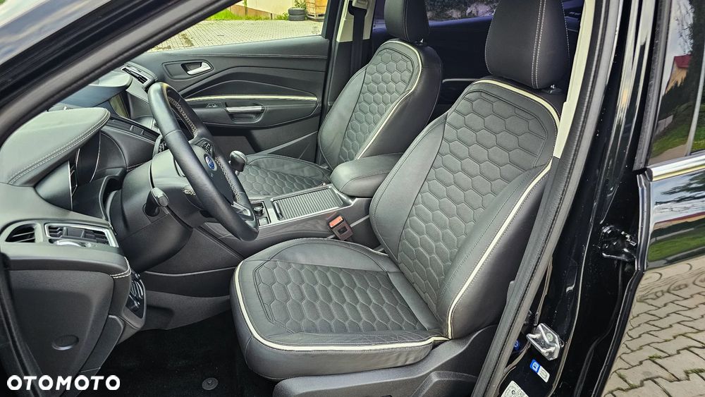 Ford Kuga 2.0 TDCi 2x4 Vignale - 27