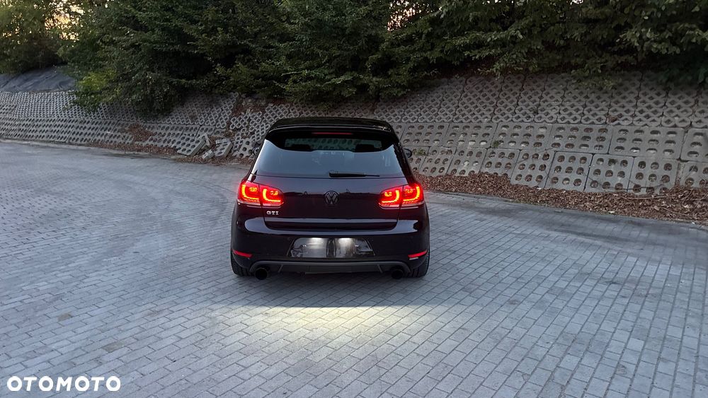 Volkswagen Golf ver-2-0-gti - 10