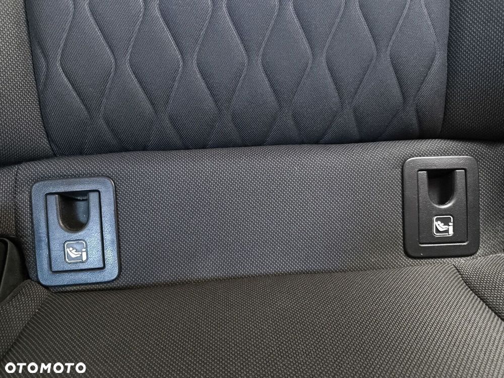 Toyota Corolla - 28