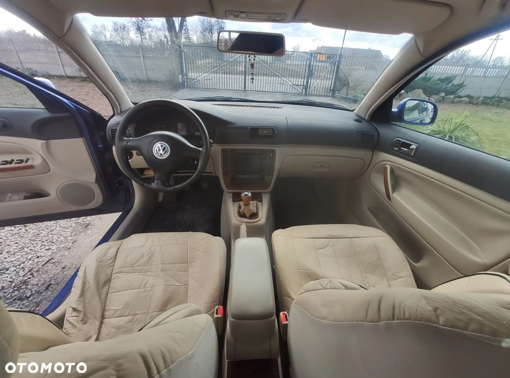 Volkswagen Passat 1.8T - 7