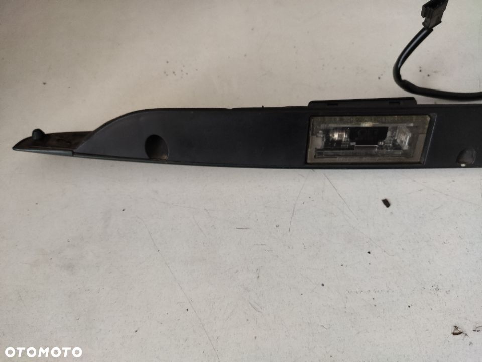 BLENDA LISTWA MIKROSTYK KLAPY BAGAŻNIKA BMW E46 LIFT KOMBI 8208781 - 2