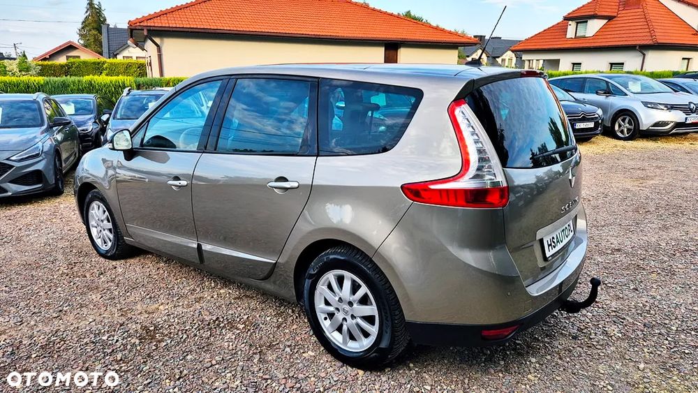 Renault Grand Scenic 2.0 16V 140 CVT Bose Edition - 16