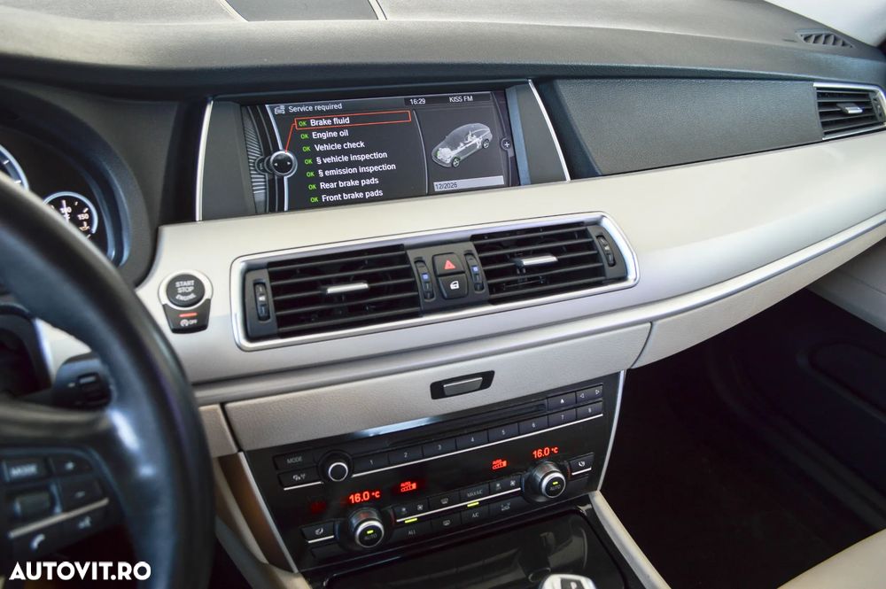 BMW Seria 5 520d Aut. Luxury Line - 10