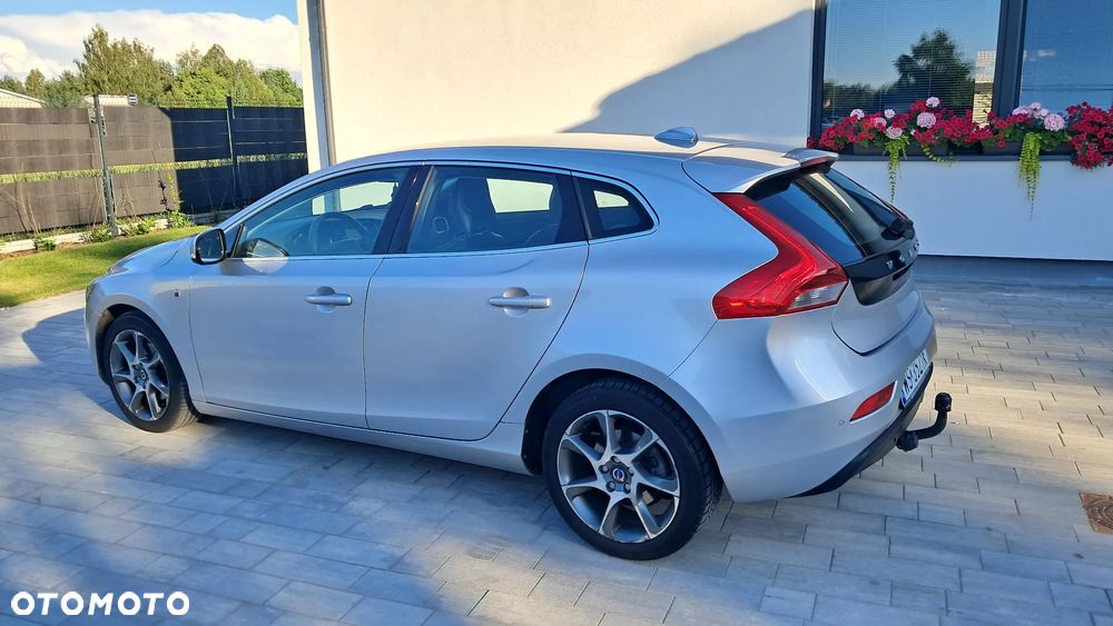 Volvo V40 D2 Drive-E Ocean Race - 23