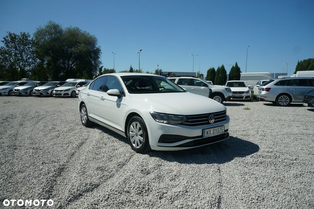 Volkswagen Passat 2.0 TDI EVO Essence DSG - 5