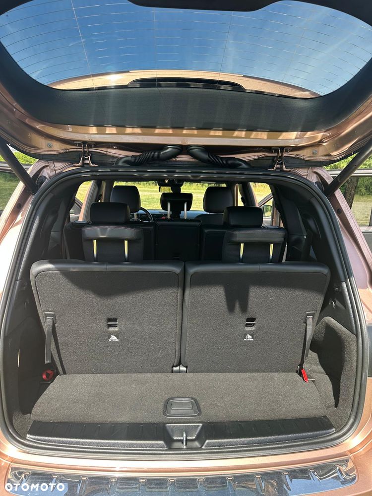 Mercedes-Benz EQB - 7