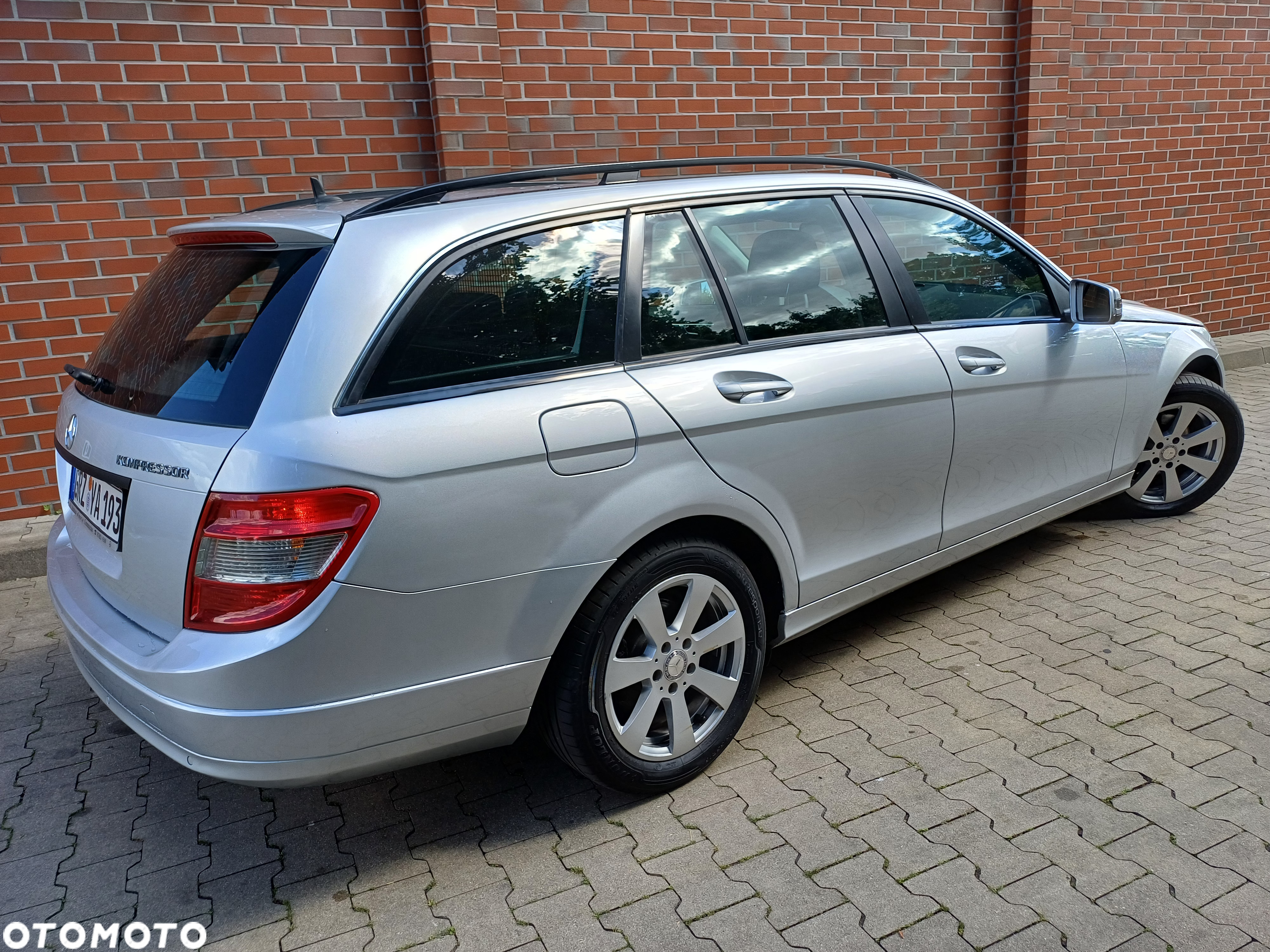 Mercedes-Benz Klasa C 180 T Kompressor Automatik - 10