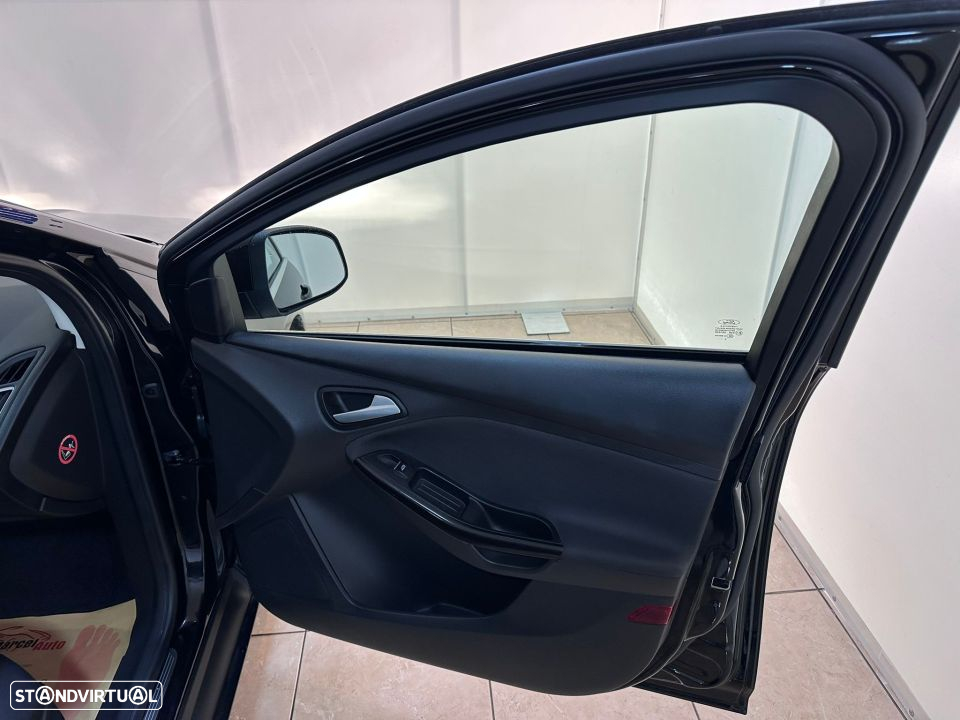Ford Focus 1.5 TDCi Titanium - 36