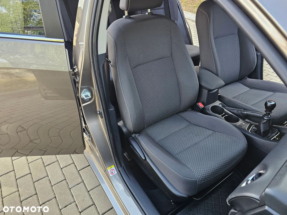 Toyota Corolla 1.6 Comfort - 12