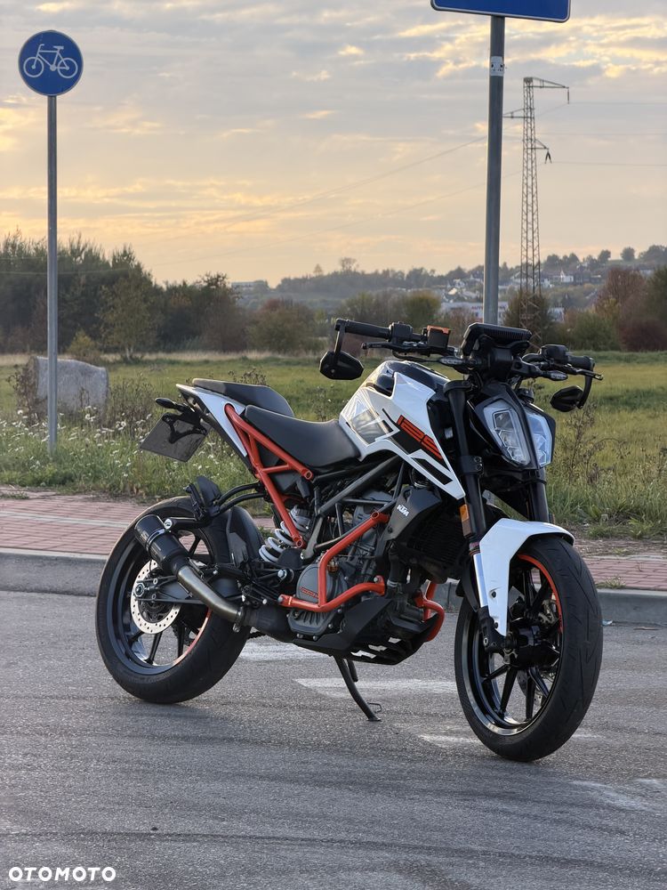 KTM Duke 125