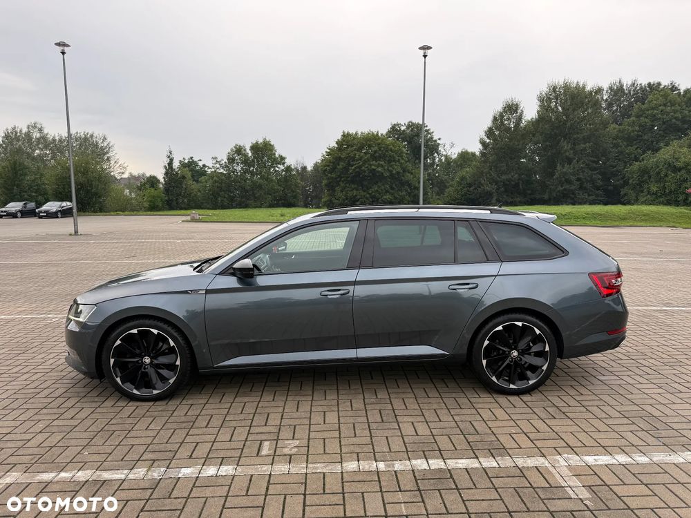 Skoda Superb 2.0 TDI DSG Sportline - 5