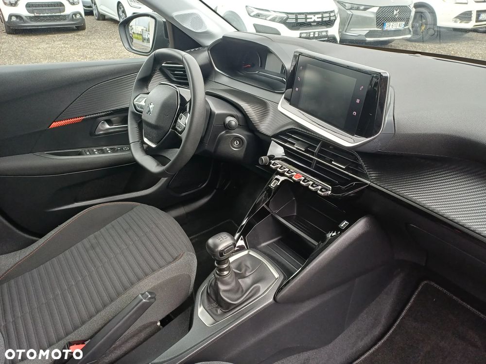 Peugeot 208 PureTech 100 Allure - 11