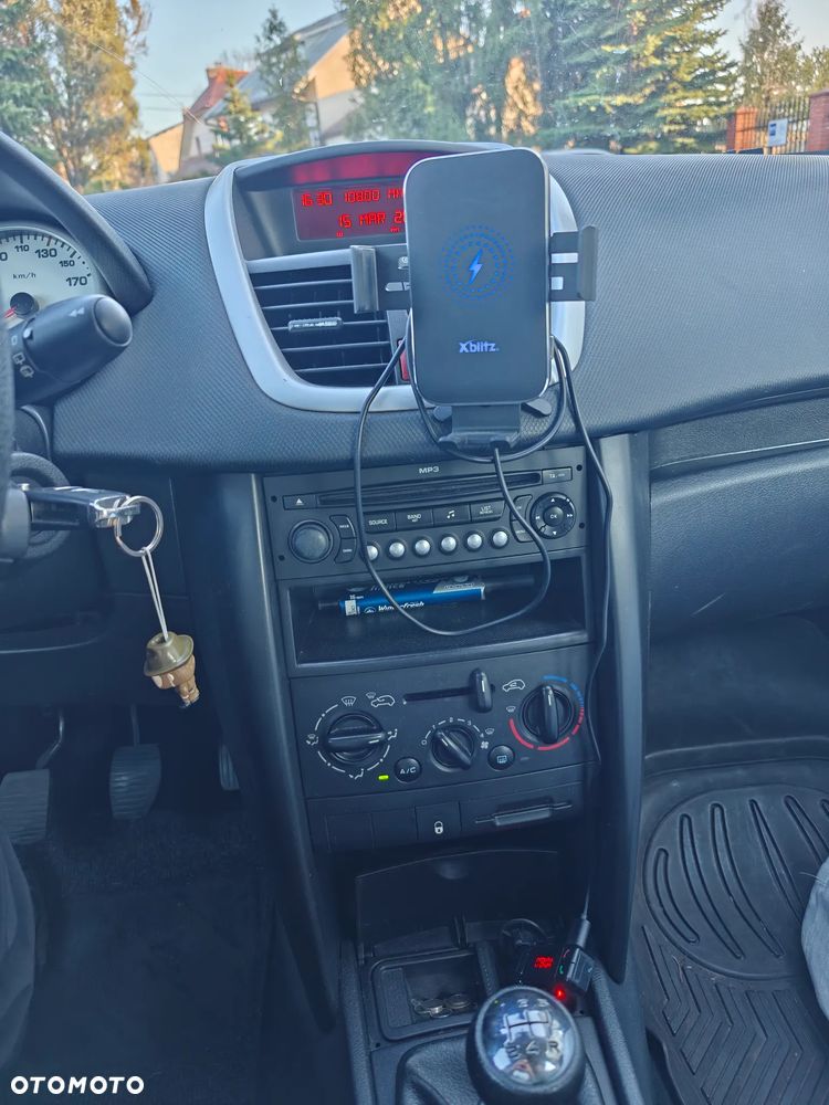 Peugeot 207 95 VTi Urban Style - 14