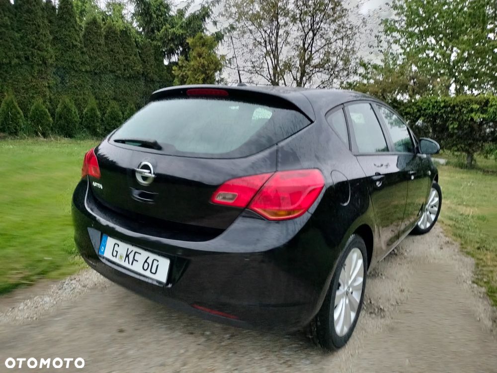 Opel Astra - 4