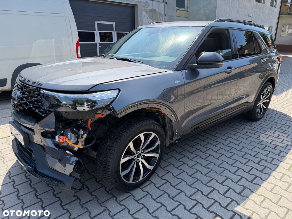 Ford Explorer - 39