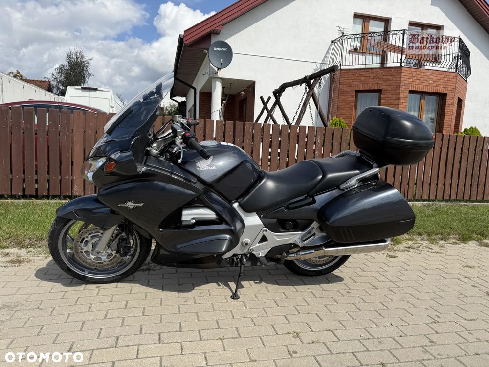 Honda ST - 3