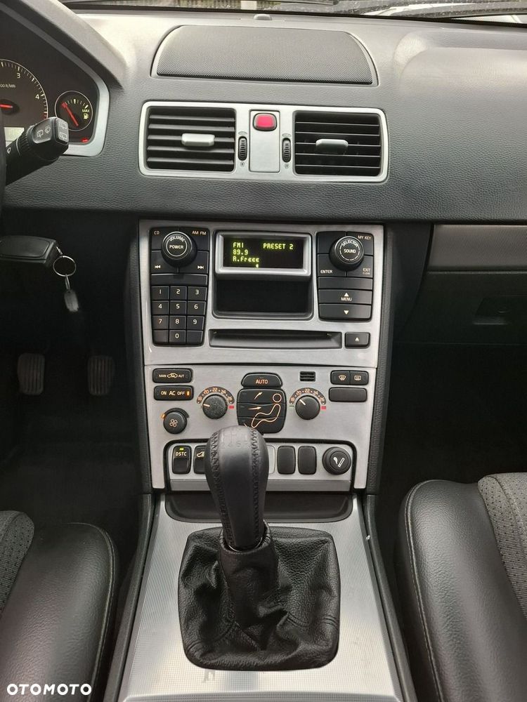Volvo XC 90 2.4 D5 Kinetic - 16