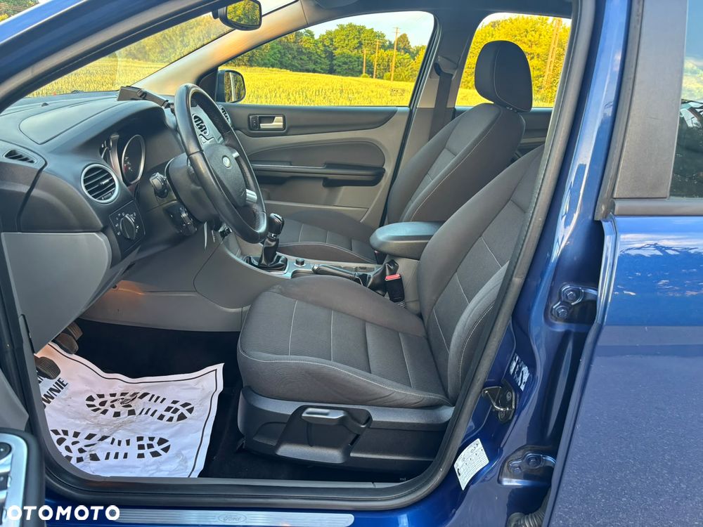 Ford Focus 1.6 16V Titanium - 5