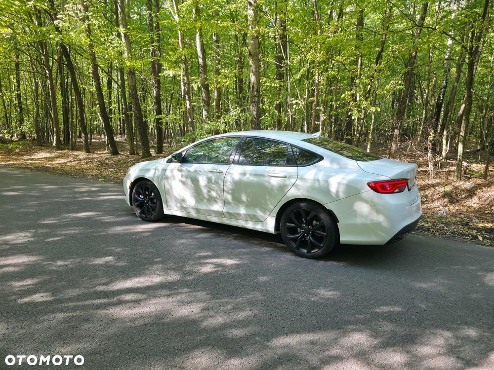 Chrysler 200 - 8