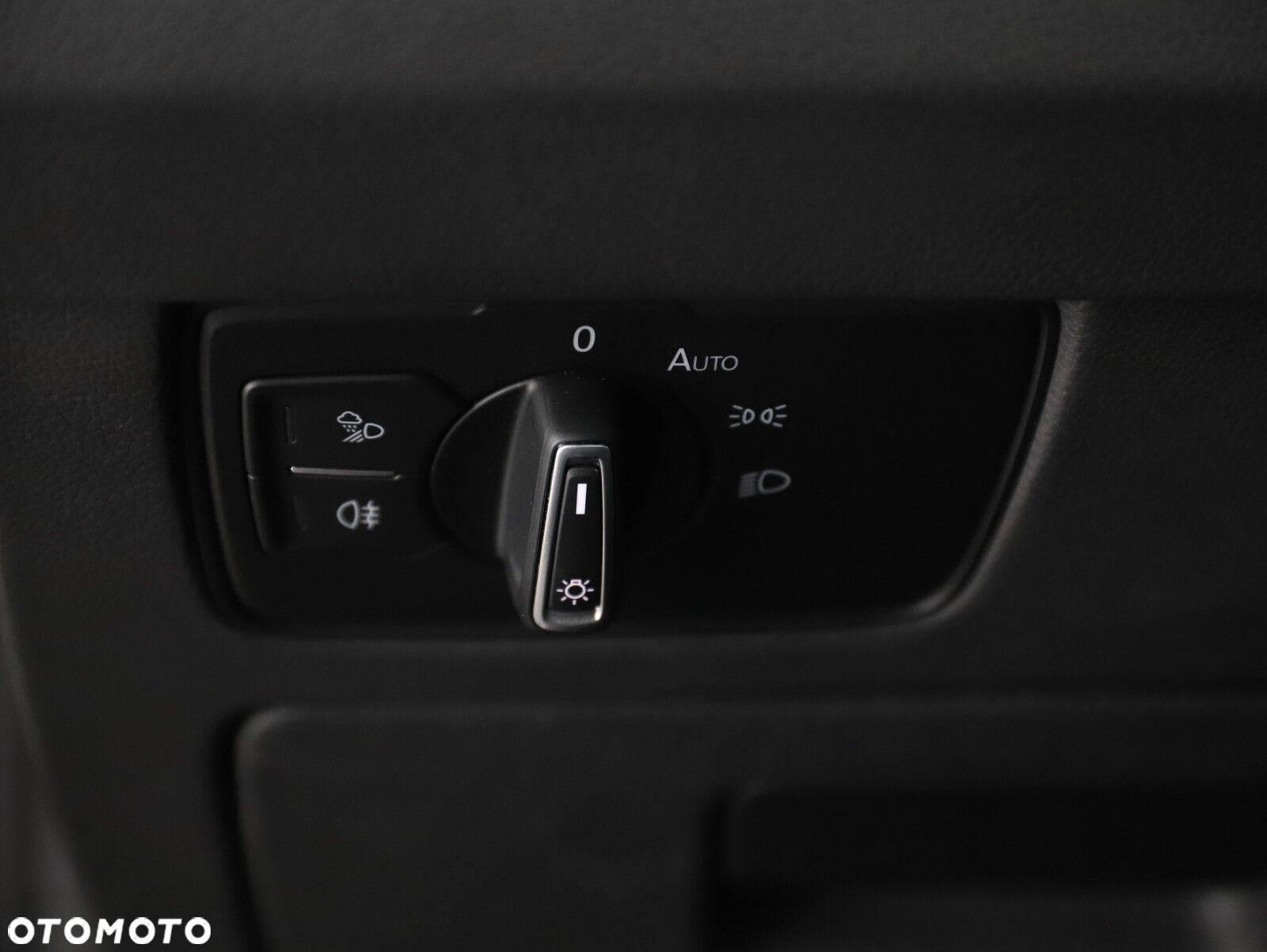 Volkswagen Arteon 2.0 TDI 4Motion R-Line DSG - 22