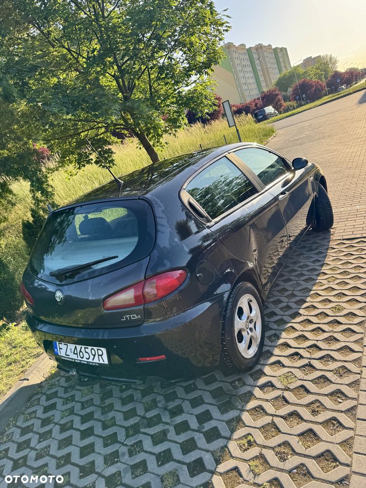 Alfa Romeo 147 - 3