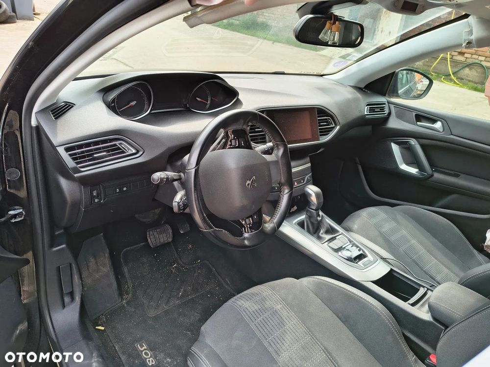 Peugeot 308 - 12
