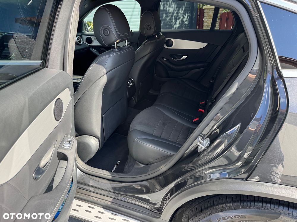 Mercedes-Benz GLC 220 d 4Matic 9G-TRONIC AMG Line - 12