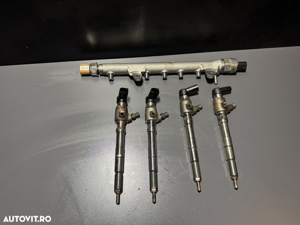 Injectoare+rampa 03L130277S volkswagen audi seat skoda 1.6tdi CAY CAYC - 1