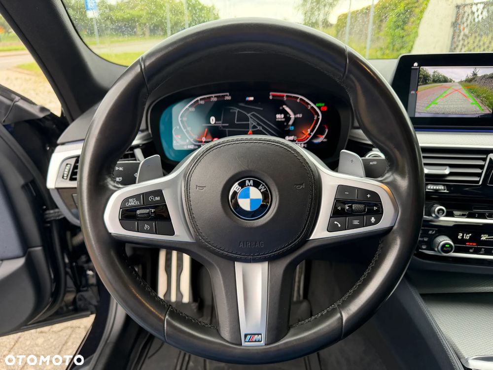 BMW Seria 5 520d xDrive M Sport sport - 23