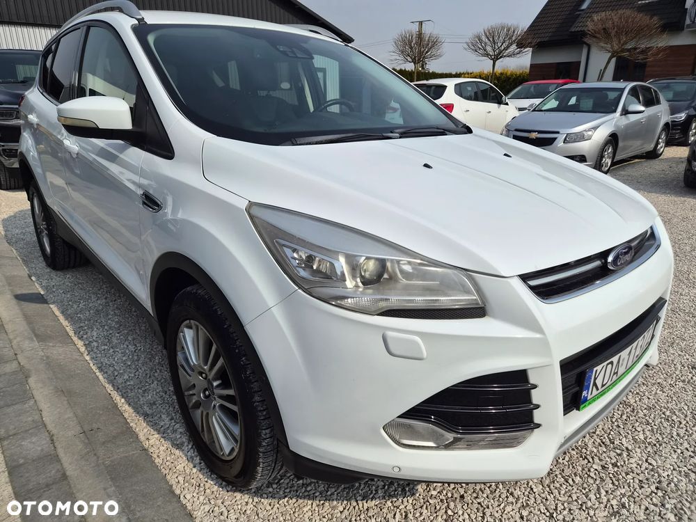 Ford Kuga - 12
