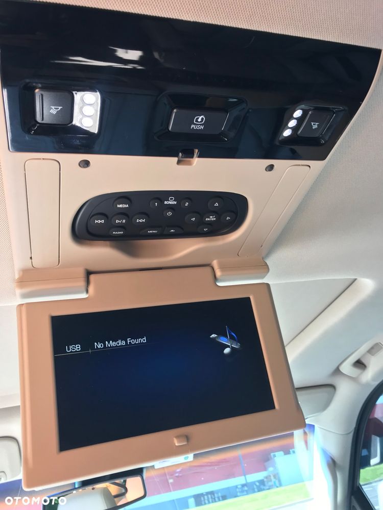 Cadillac Escalade - 14