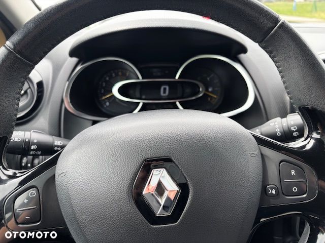 Renault Clio - 9