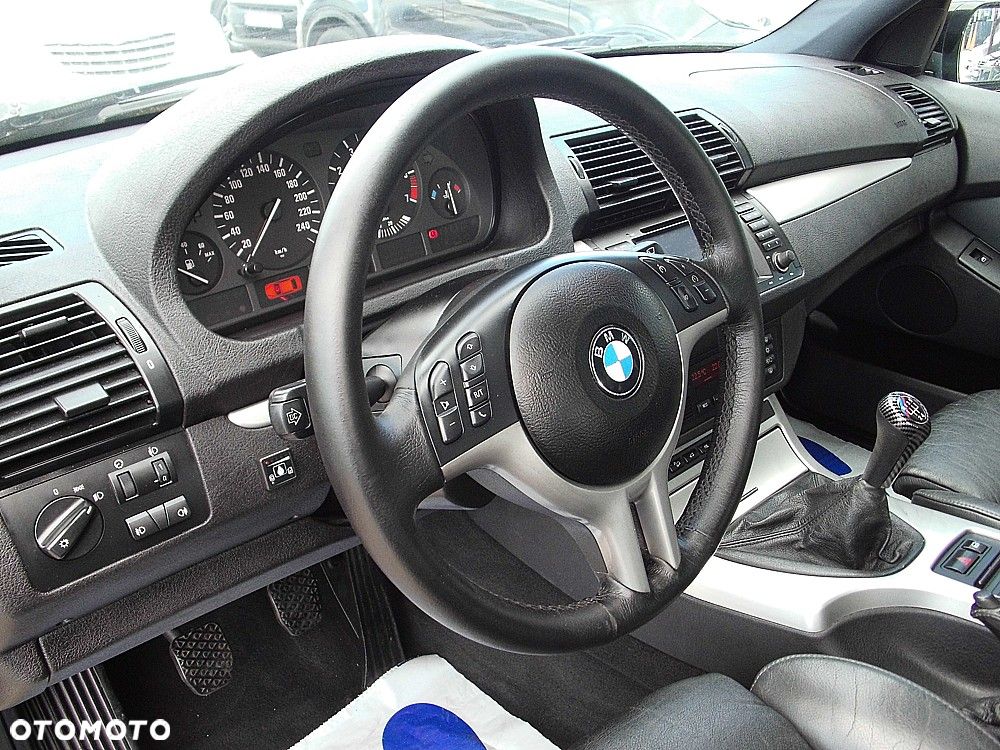 BMW X5 3.0 i Edition Exclusive - 10