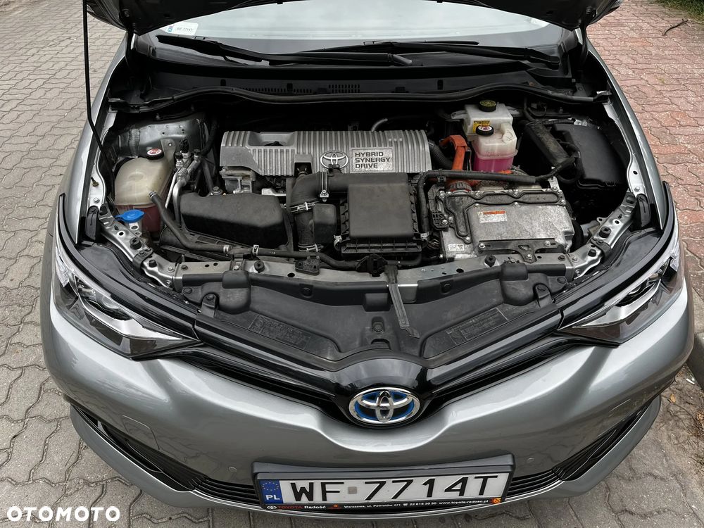 Toyota Auris Hybrid 135 Selection - 26