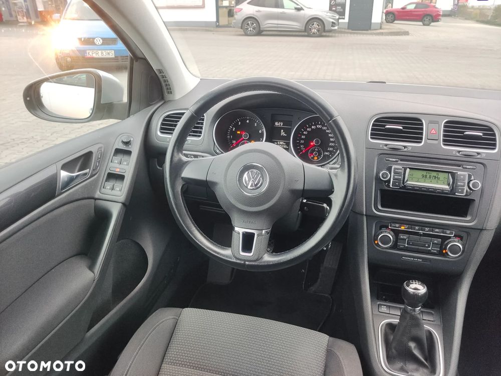 Volkswagen Golf - 13