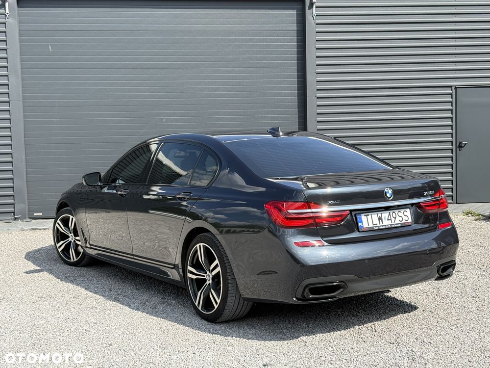 BMW Seria 7 750Li xDrive - 19