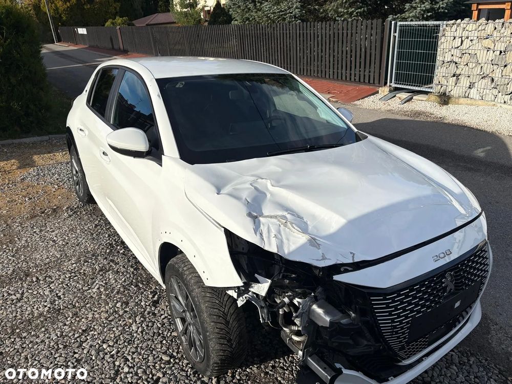 Peugeot 208 e-208 50kWh GT - 17