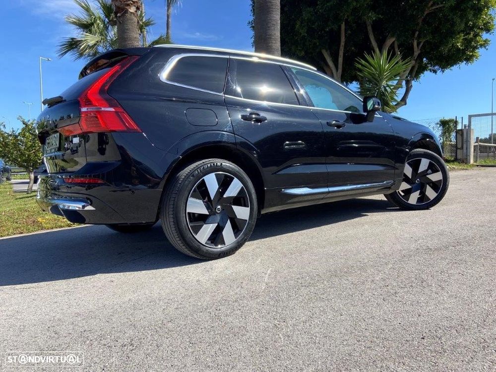 Volvo XC 60 2.0 T6 PHEV Plus Bright - 32