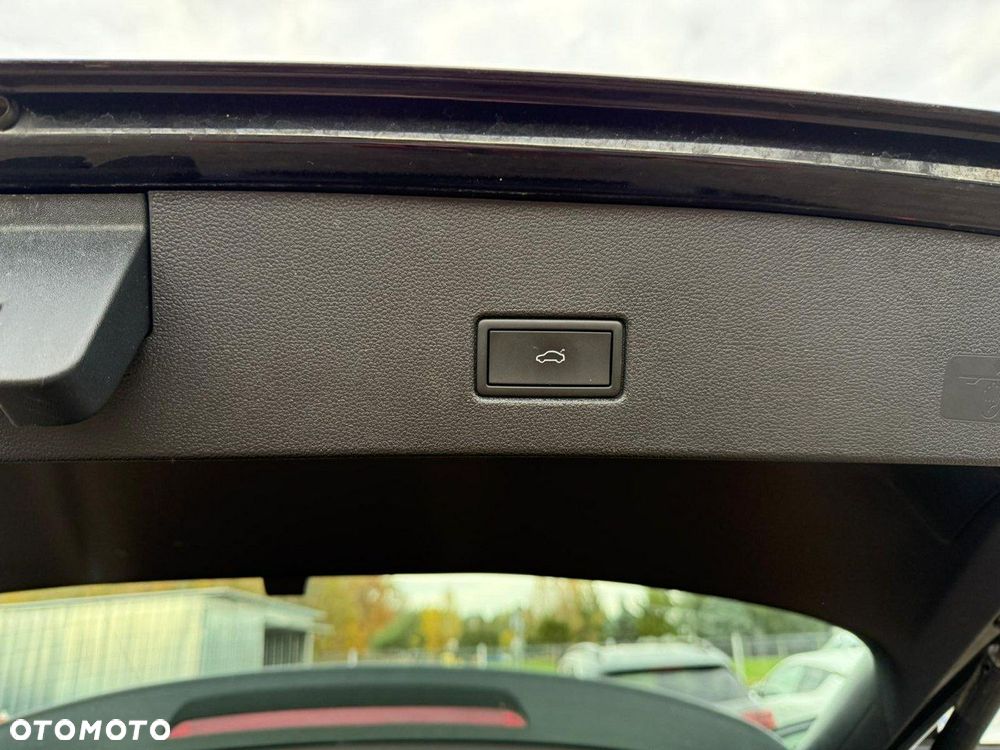 Volkswagen T-Roc - 27