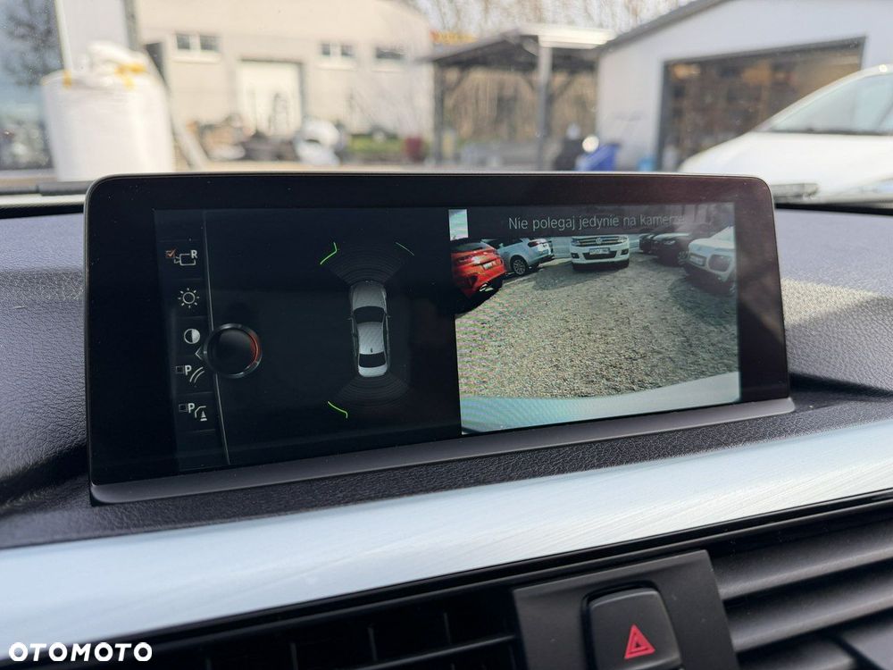 BMW Seria 3 318d M Sport - 29