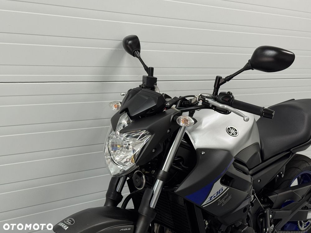 Yamaha XJ - 25