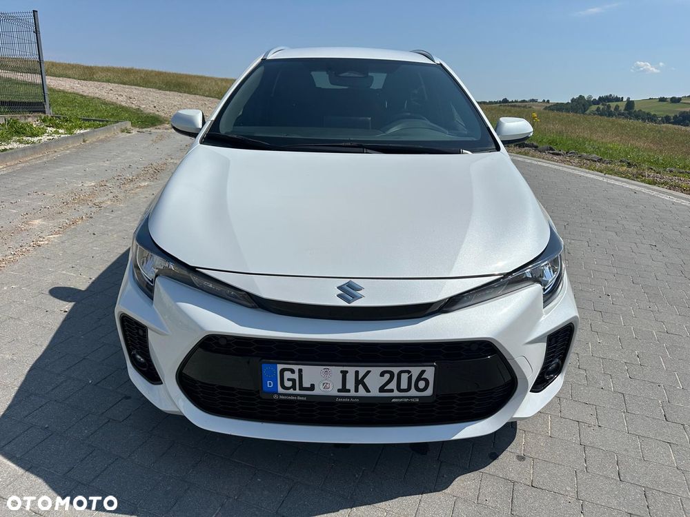 Suzuki Swace 1.8 Hybrid Premium Plus CVT - 2
